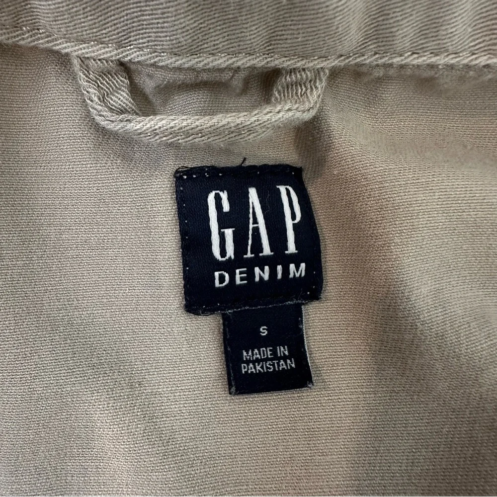 GAP Kids Girls Tan Denim Jacket. Size Small.